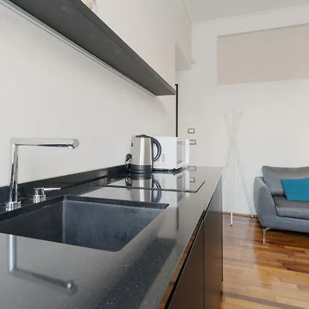 Guesthost - Cairoli Cozy Apartamento Milão